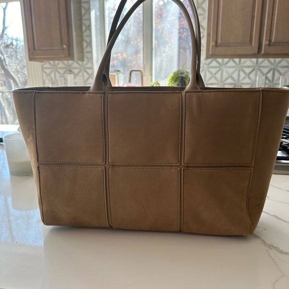 H&M Handbags - NWOT cute brown “sueded” bag from H&M